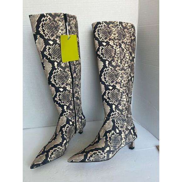 NWT Gianni Bini Gianna Wide Calf Leather Snake Print Kitten Heel Tall Boots 8.5M - Picture 1 of 11